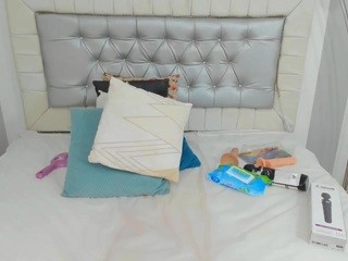 Danna-and-sofia nude on cam – live sex chat