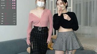 doublemiss naked stripping on cam for live sex video chat