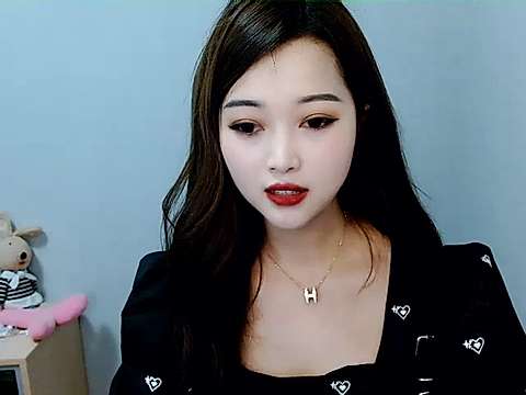 dream_LiLy naked stripping on cam for live sex video chat