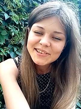 Dreamy_Devil_ naked stripping on cam for live sex video chat
