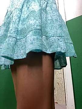Duena_de_tu_culo naked stripping on cam for live sex video chat