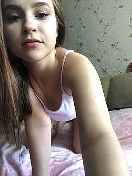 Emma_Staar naked stripping on cam for live sex video chat