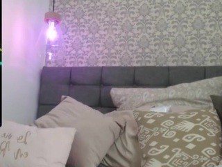 ?, ?????-1 ? nude on cam – live sex chat