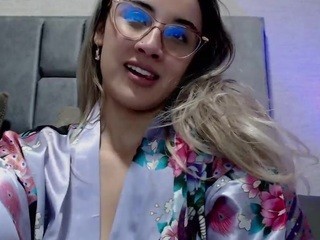 ?, ?Criss?? nude on cam – live sex chat