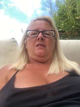 Foxy-Lucy naked stripping on cam for live sex video chat