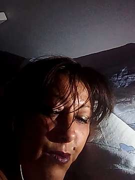 Ginevra81 naked stripping on cam for live sex video chat