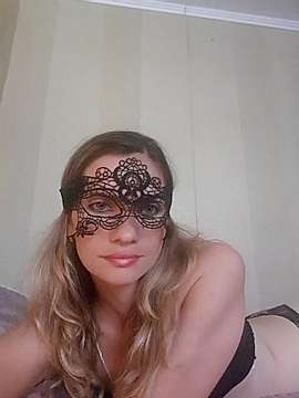 Girl_Hooligan naked stripping on cam for live sex video chat
