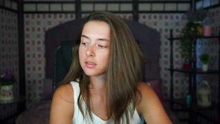 GloriaElmers naked stripping on cam for live sex video chat