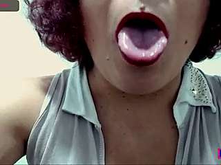 Grandmahornyx naked stripping on cam for live sex video chat