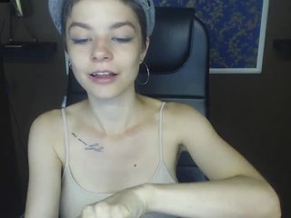 GreenLi nude on cam – live sex chat