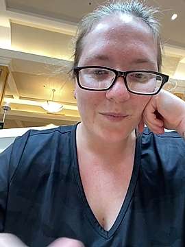 HazelMadison naked stripping on cam for live sex video chat