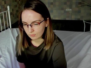 HeeyAlice nude on cam – live sex chat