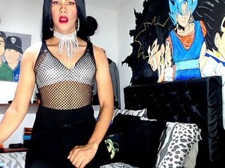 HeilyMonsterCock nude on cam – live sex chat