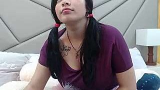 Helsy_Evans_ naked stripping on cam for live sex video chat
