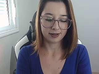 Hii_Diana naked stripping on cam for live sex video chat