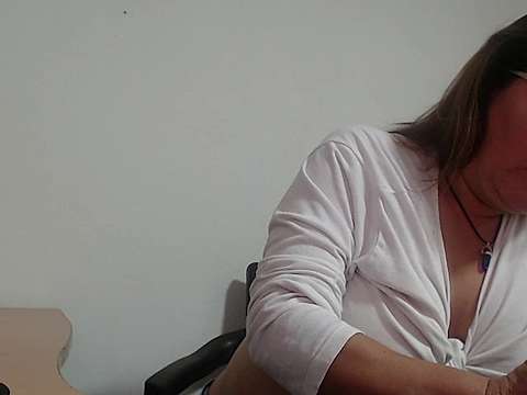 hilary_0617 naked stripping on cam for live sex video chat