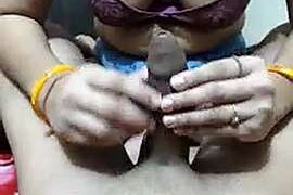 honeylove143 naked stripping on cam for live sex video chat
