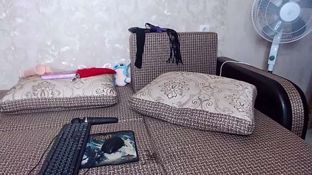 Hot_Lina naked stripping on cam for live sex video chat