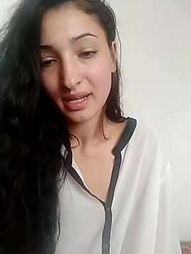 Hotbella10 naked stripping on cam for live sex video chat