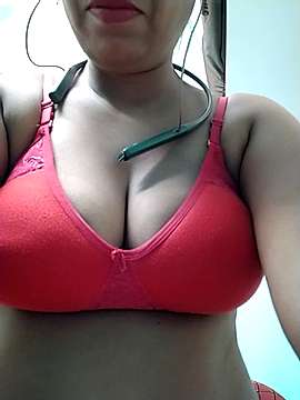 hotkreetika naked stripping on cam for live sex video chat
