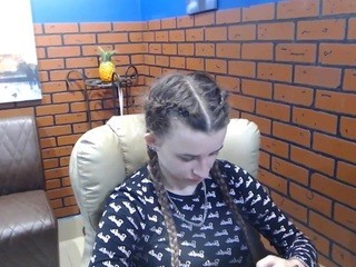Inicole nude on cam – live sex chat