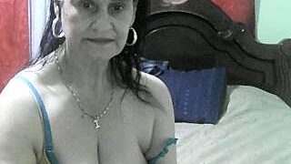 isabella_ruiz01 naked stripping on cam for live sex video chat