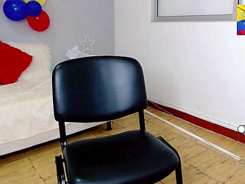 ivanna_xxx_ naked stripping on cam for live sex video chat