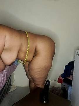 JaguarBooty naked stripping on cam for live sex video chat