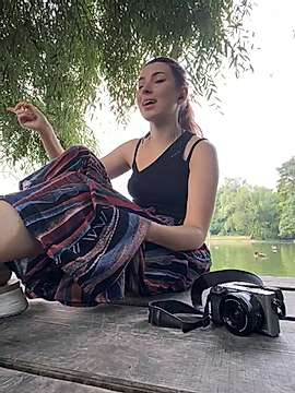 JediGirl naked stripping on cam for live sex video chat