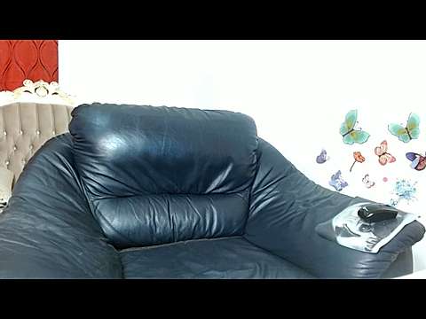 jeniffer_show naked stripping on cam for live sex video chat