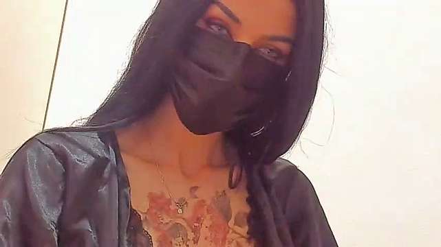 Jennyfer_Hot naked stripping on cam for live sex video chat