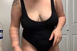 joeystaciee naked stripping on cam for live sex video chat