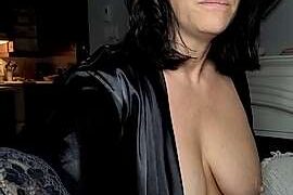 kajira1986 naked stripping on cam for live sex video chat