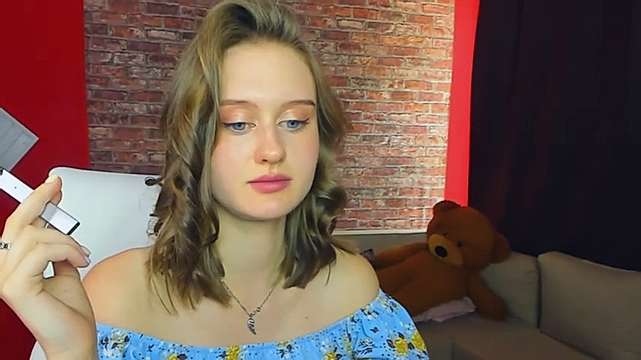 KamiFire naked stripping on cam for live sex video chat