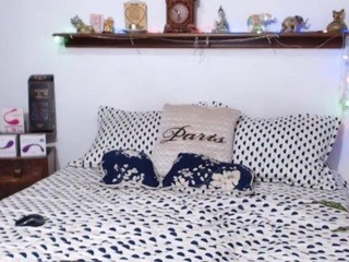 Kamila nude on cam – live sex chat