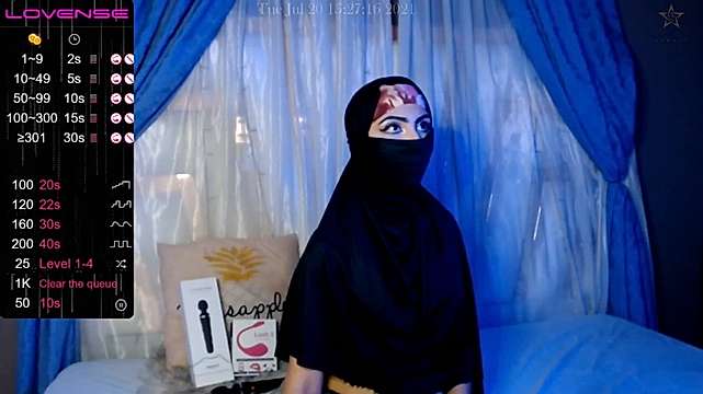 Karim_Abdullah naked stripping on cam for live sex video chat