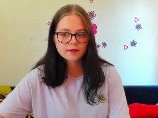 Karkutie nude on cam – live sex chat