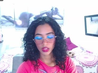KAROLL, ? nude on cam – live sex chat