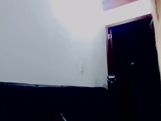 Kayraxxx-bigcum nude on cam – live sex chat