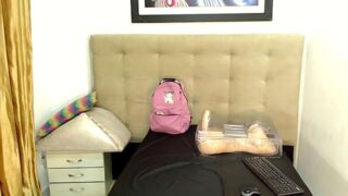 Laila_Coleman naked stripping on cam for live sex video chat