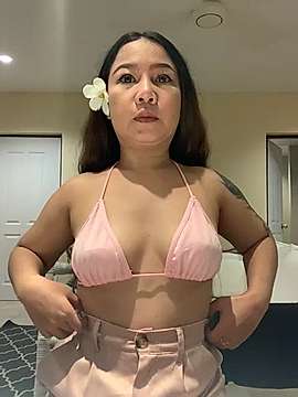 Linda_Small naked stripping on cam for live sex video chat