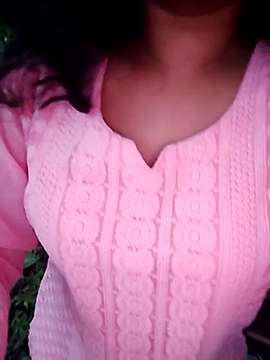 lisa_fun naked stripping on cam for live sex video chat