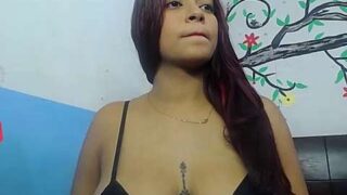 lisaxxx_ naked stripping on cam for live sex video chat