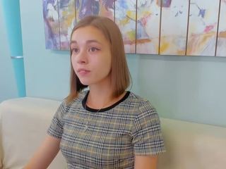 Littlesally nude on cam – live sex chat