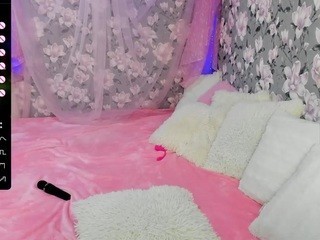 Lolita nude on cam – live sex chat