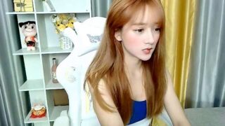 Love_Mei_mei naked stripping on cam for live sex video chat