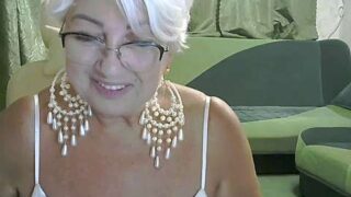 LovelyHelena naked stripping on cam for live sex video chat