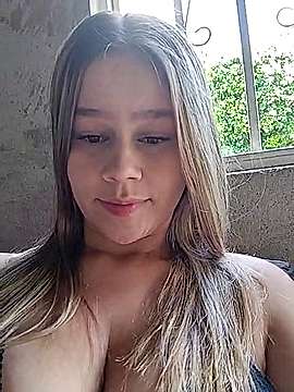 lucia_naughty naked stripping on cam for live sex video chat