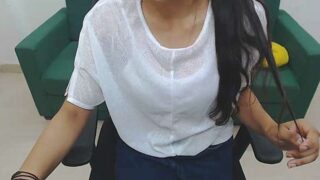 Lucky_Lips naked stripping on cam for live sex video chat