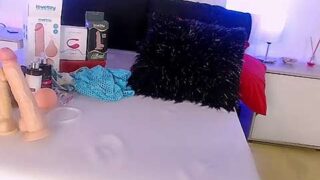 lucy_belle_bm naked stripping on cam for live sex video chat